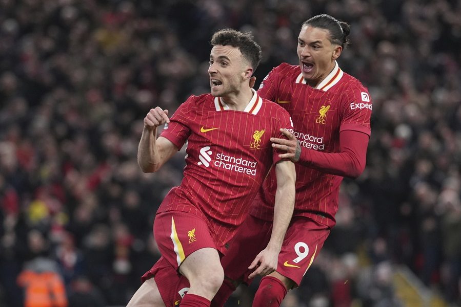 PREMIJER LIGA Liverpul ostao sa desetoricom, pa remizirao! Čelsi može da mu se približi (VIDEO)