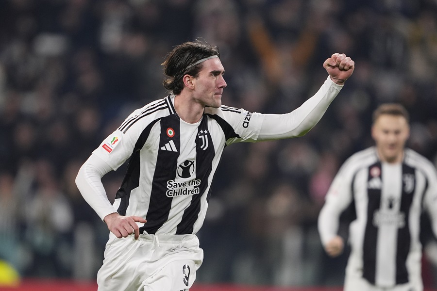 Dušan Vlahović u dresu Juventusa (Foto: Beta/AP)