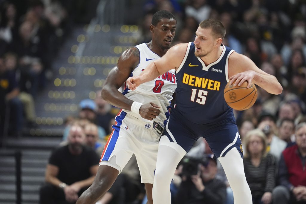 NIJE BIO TRIPL-DABL, ALI JESTE SJAJNO IZDANJE Denver na krilima Jokića pregazio zahuktali Detroit! Micić odličan u novom porazu Šarlota (FOTO/VIDEO)
