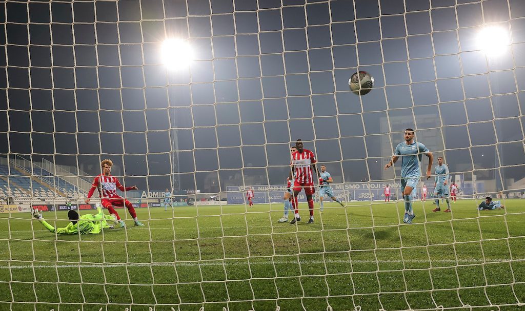 PRE ČETIRI DANA JE RAZBIO MLADI TIM MILANA, A SADA JE DAO PRVENAC ZA „A“ TIM Pogledajte gol Lanetovog malog (VIDEO)