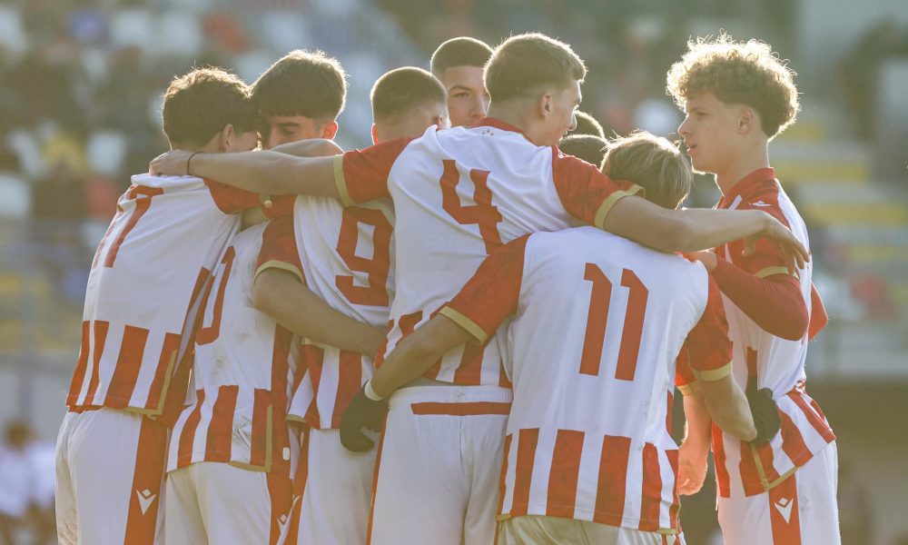 FOTOGRAFIJE DANA Velika imena gledala pobedu dece Crvene zvezde protiv Milana! Ibrahimović, Jović… (FOTO)