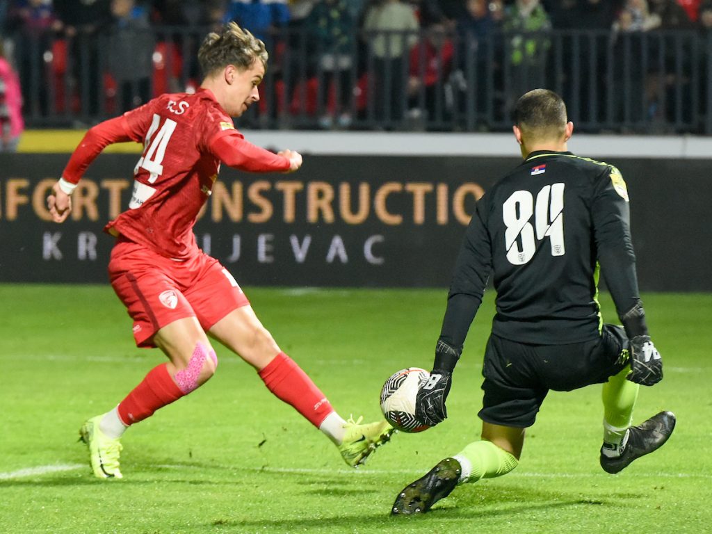 Radnički vraća krilnog napadača