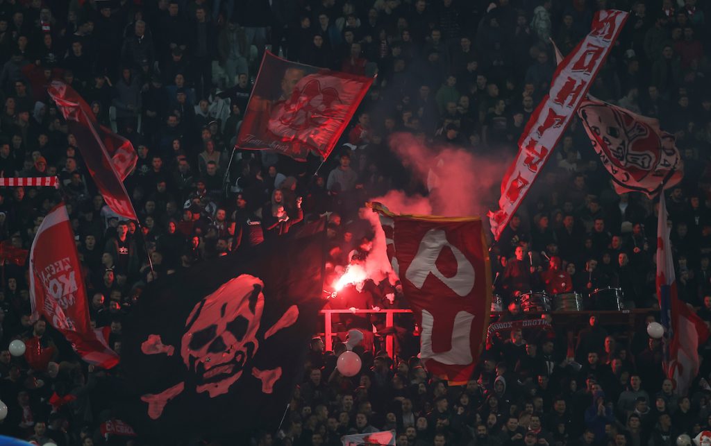 PRED SRPSKO-EVROPSKI DERBI Zvezda časti!