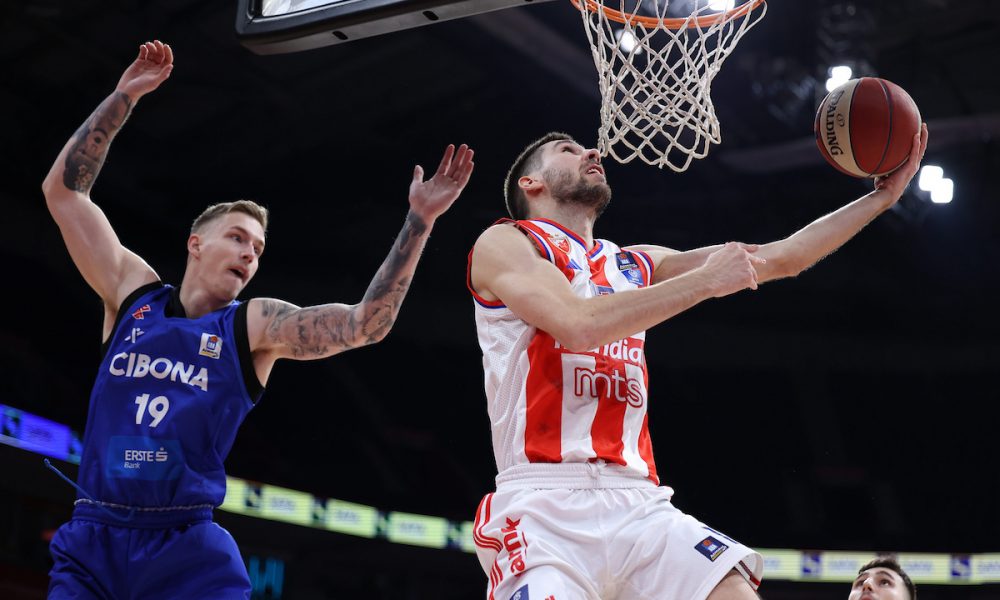 POLUVREME Braun gleda Zvezdu, šampion s pola snage odrađuje posao (VIDEO)