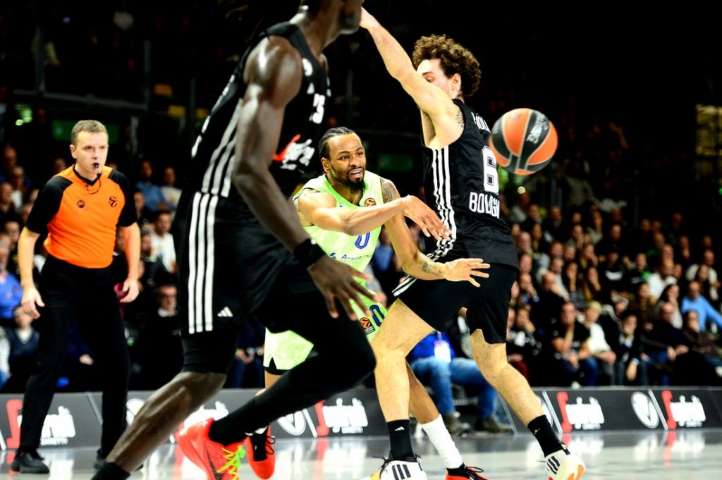 SVEGA JE BILO Asvel kući pevajući, Barselona pala u Bolonji, drama u Milanu