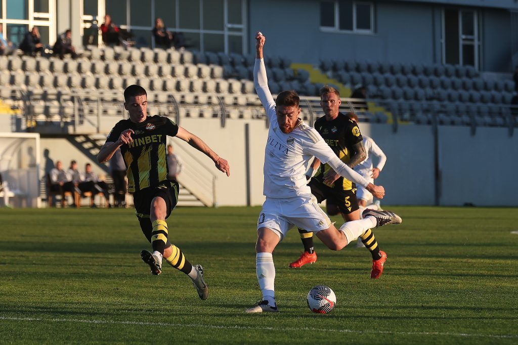 PRVA POBEDA NA PRIPREMAMA Čukarički nadigrao Botev! Pavkov, Tedić i Jovanović tresli mrežu