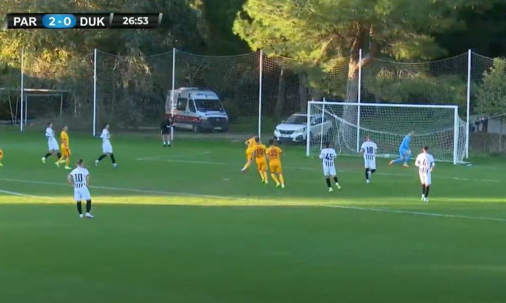 TROSTRUKA NEVOLJA ZA PARTIZAN Dukla smanjila vođstvo, a onda su se povredila dva fudbalera crno-belih! (FOTO/VIDEO)