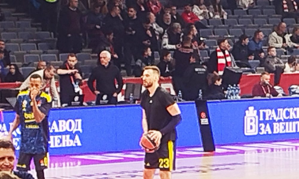 JASNA PORUKA DELIJA Evo šta su Zvezdini navijači pevali Marku Guduriću (VIDEO)
