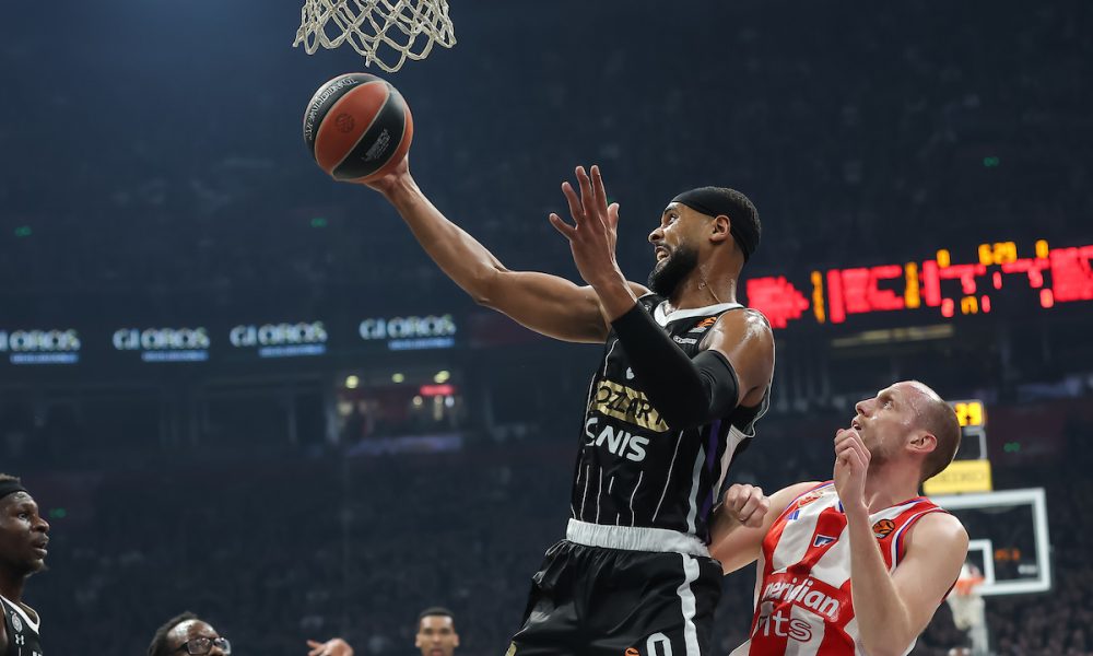 POLUVREME DERBIJA Zvezda ima „+5“ na pauzi, Partizan ispašta zbog nervoze (VIDEO)