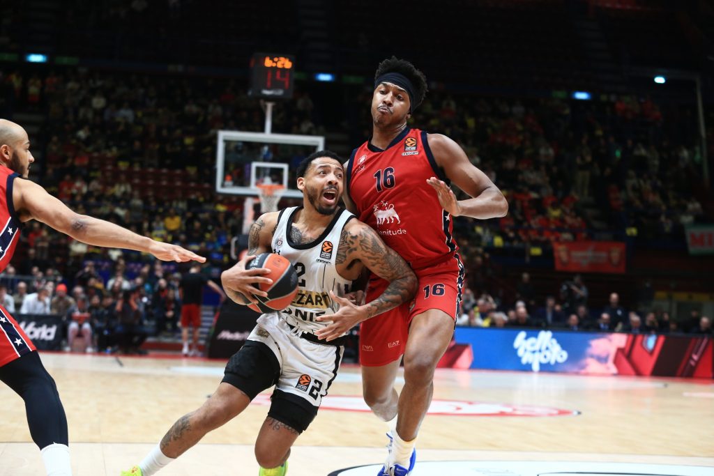 MILINA JE GLEDATI OVAKAV PARTIZAN Ubitačni trio zgazio Olimpiju! Crno-beli vezali dva važna trijumfa i sada ponovo sanjaju doigravanje (FOTO/VIDEO)