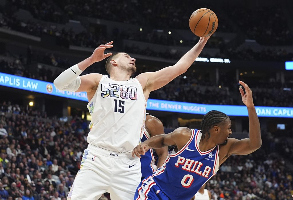 Jokić je fenomen! Ovo šta radi je neverovatno! Razbio i Filadelfiju (VIDEO)