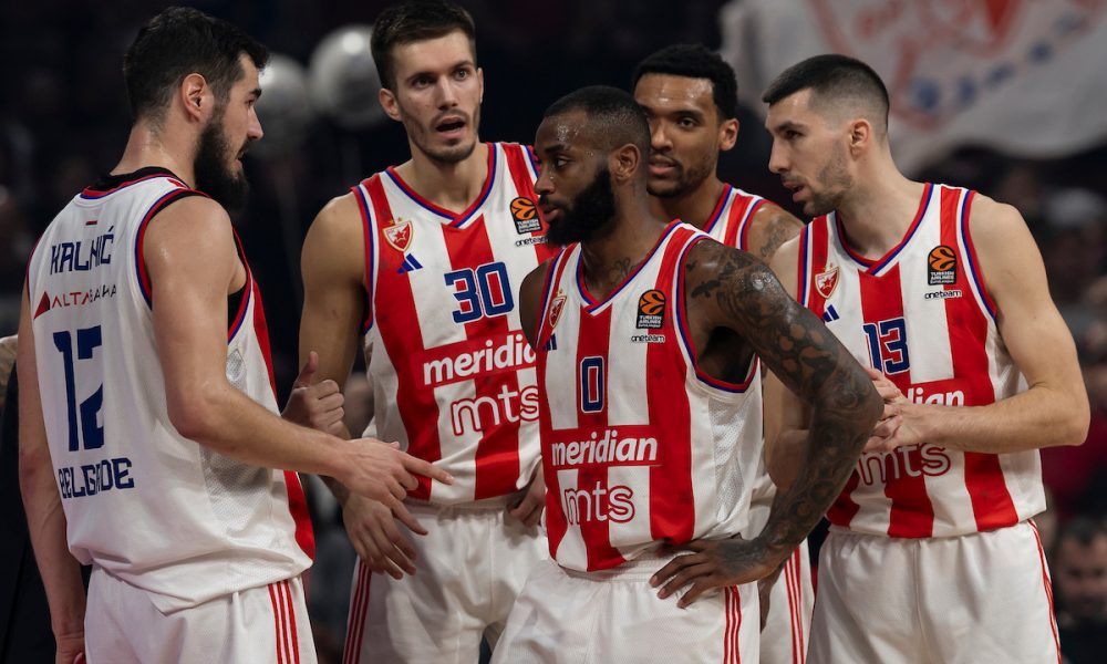 VELIKI UDARAC ZA CRVENO-BELE Reprezentativac Srbije napustio teren zbog povrede! (VIDEO)