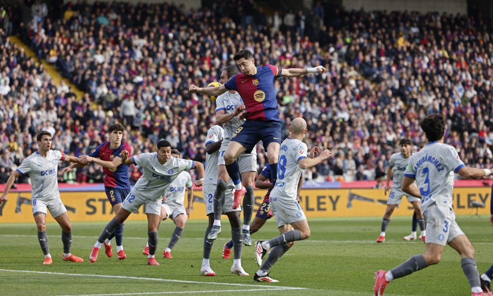 LA LIGA Mučila se Barsa, ali je Leva srušio Alaves (VIDEO)