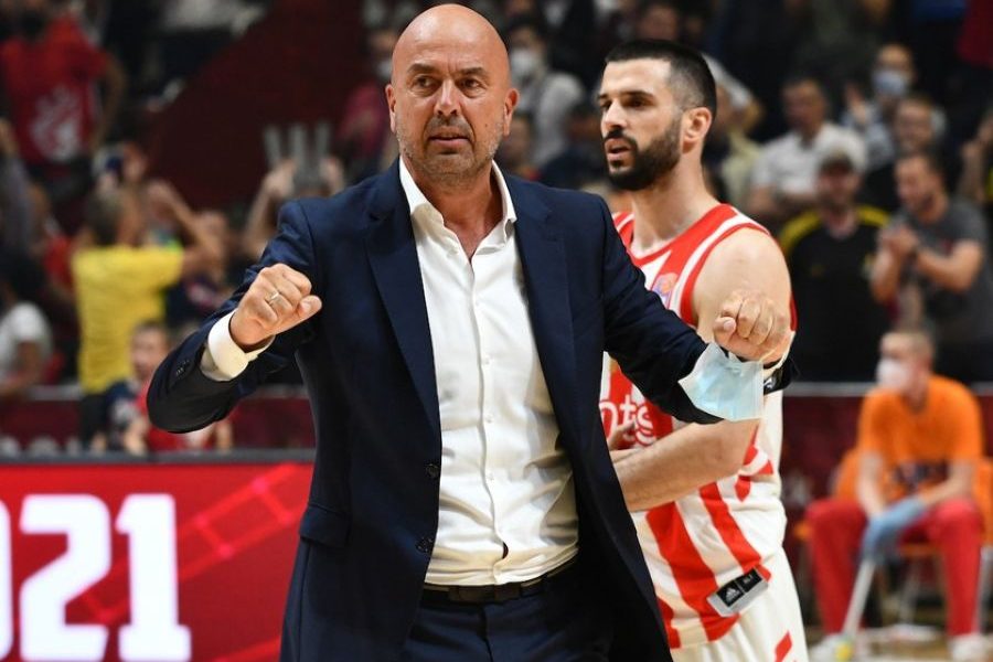 NA IVICI OBRAČUNA Branko Lazić i Nebojša Ilić se dohvatili tokom slavlja! Bilo je neprijatno, morao je da ih razdvaja… (VIDEO)