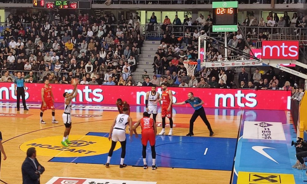 PARTIZAN NIJE DOZVOLIO IZNENAĐENJE Vojvodina mučila crno-bele, „parni valjak“ je samleo u poslednjoj četvrtini