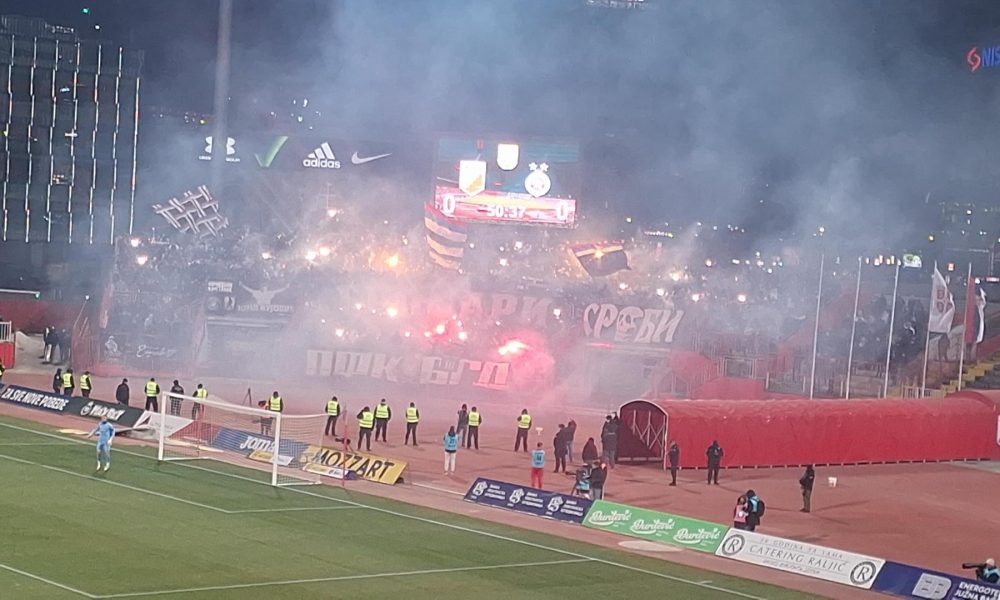 PODRŠKA SA JUŽNE STRANE „Grobari“ obasjali Novi Sad (VIDEO)