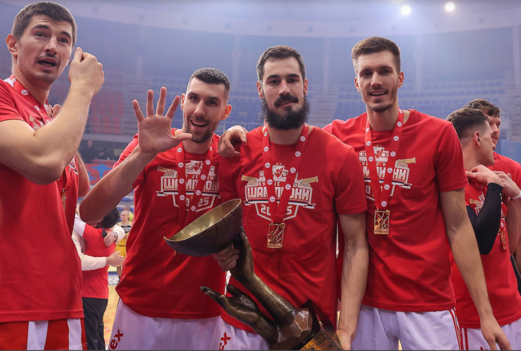 VREME JE DA PUKNE „ATOMSKA BOMBA“ Zvezda NBA lige se javila posle Kupa! „Delije“ mu odgovorile: Dođi da osvojimo Evroligu