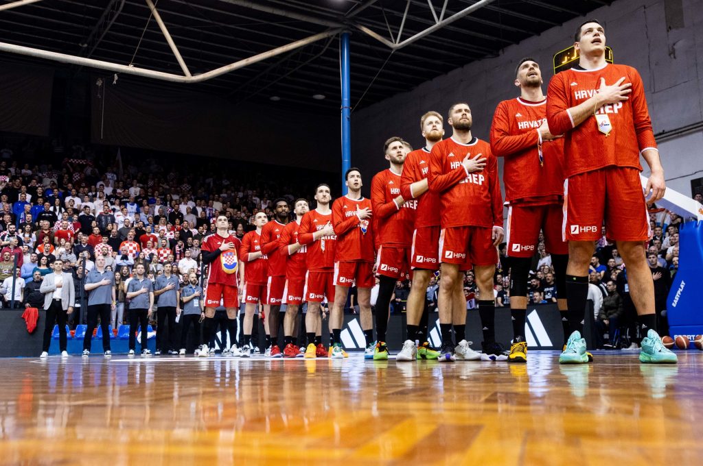 NOVI SKANDAL U KOMŠILUKU Fašističko urlanje u Zadru! Na potezu je FIBA