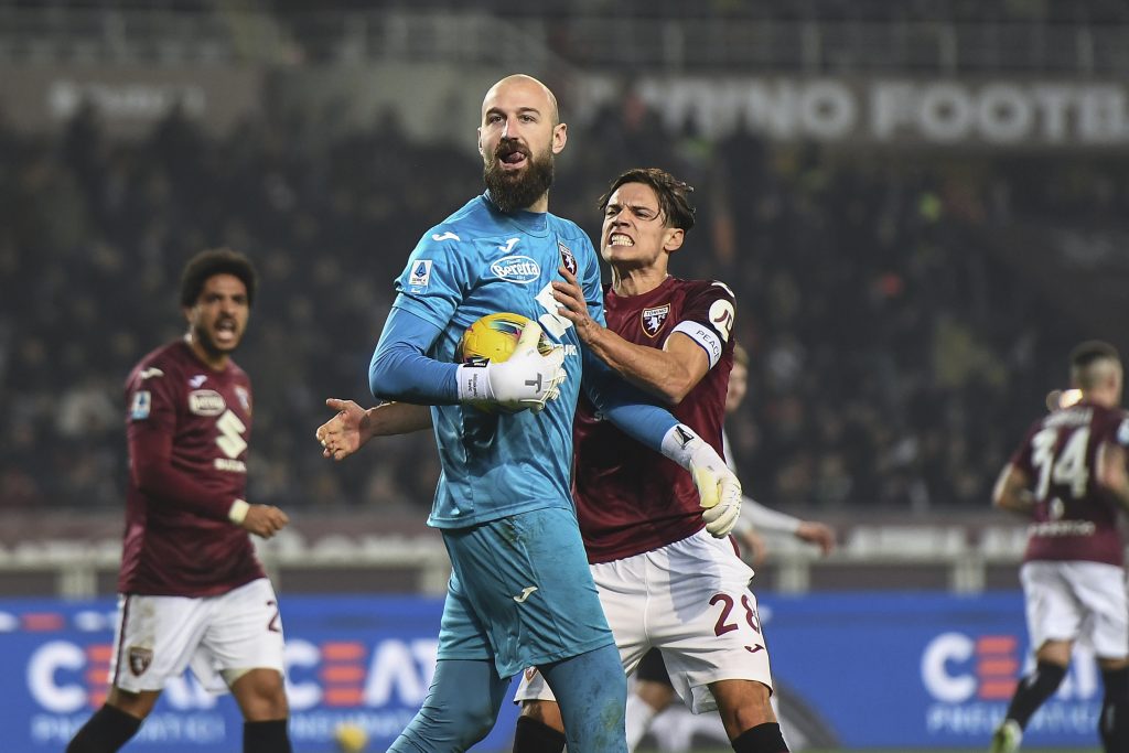 NJEMU BOLJE DA NE PUCAJU Srbin odbranio penal i ispisao istoriju! (VIDEO)