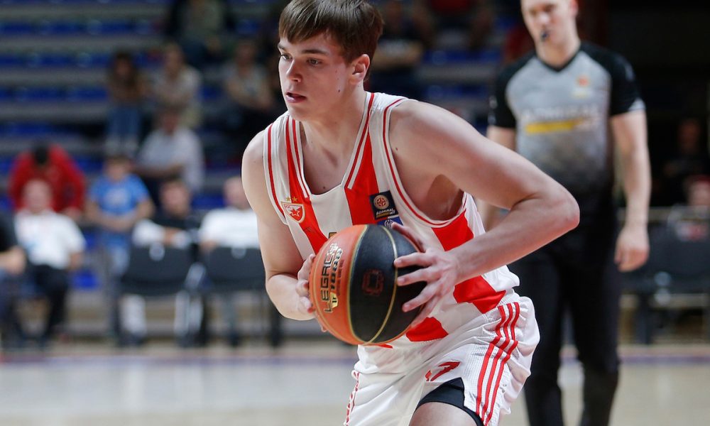 MAESTRALNI KOSTIĆ Zvezdin biser ponovo zablistao u Nišu! Fenomenalno zakucavanje, pa trojka (VIDEO)