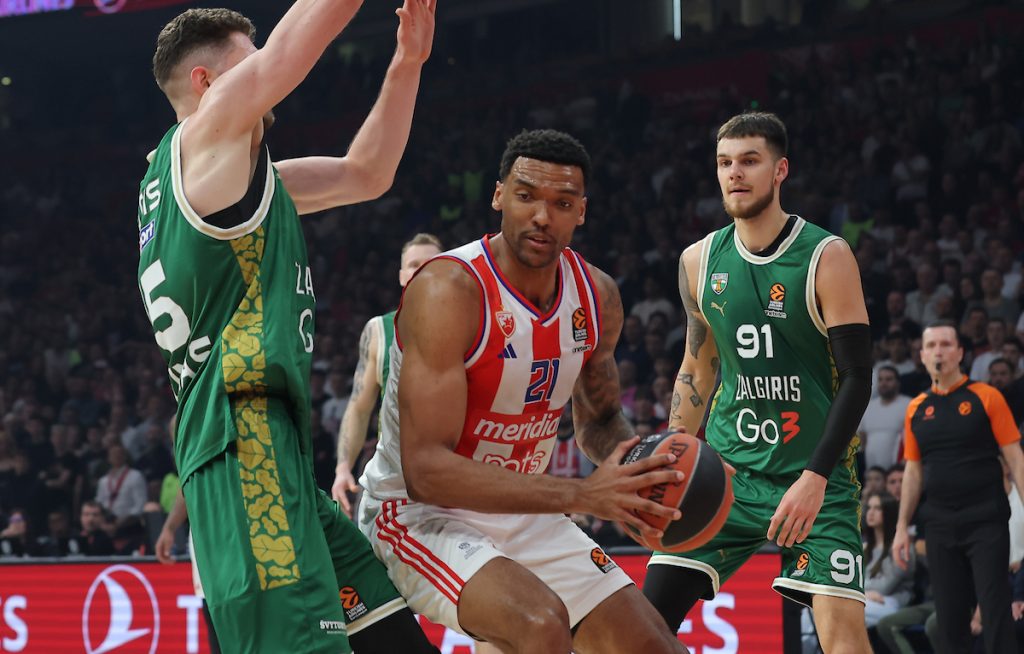 ŽALGIRIS SLAVIO U PREPUNOJ ARENI Trinkijeri i Fransisko ponovo kobni po Zvezdu (VIDEO)