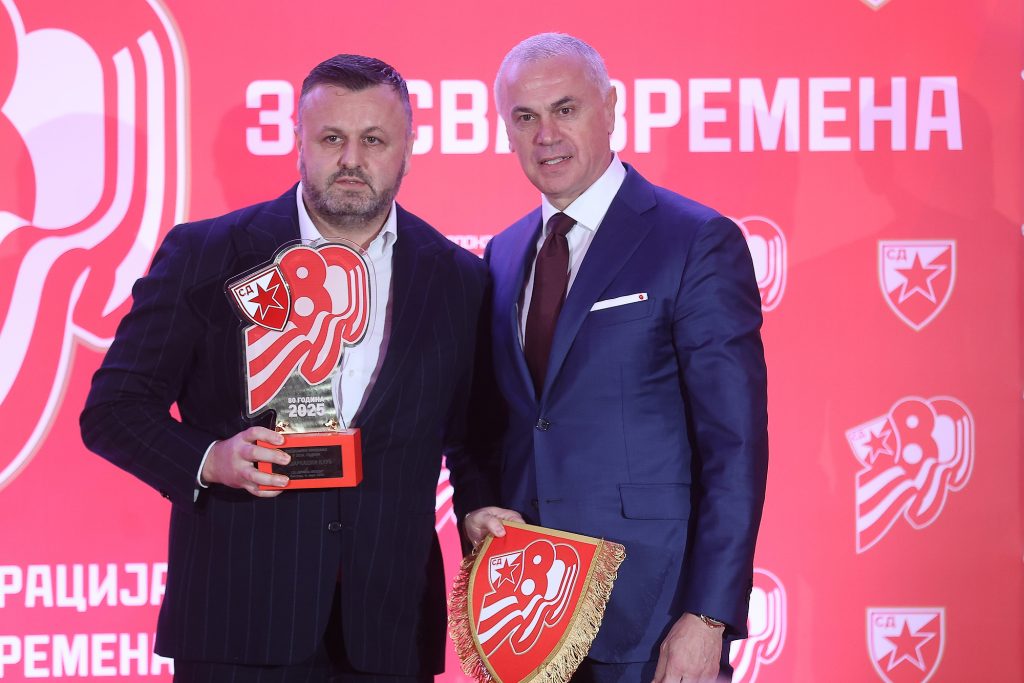 FK Crvena zvezda donirao novac KK Crvena zvezda