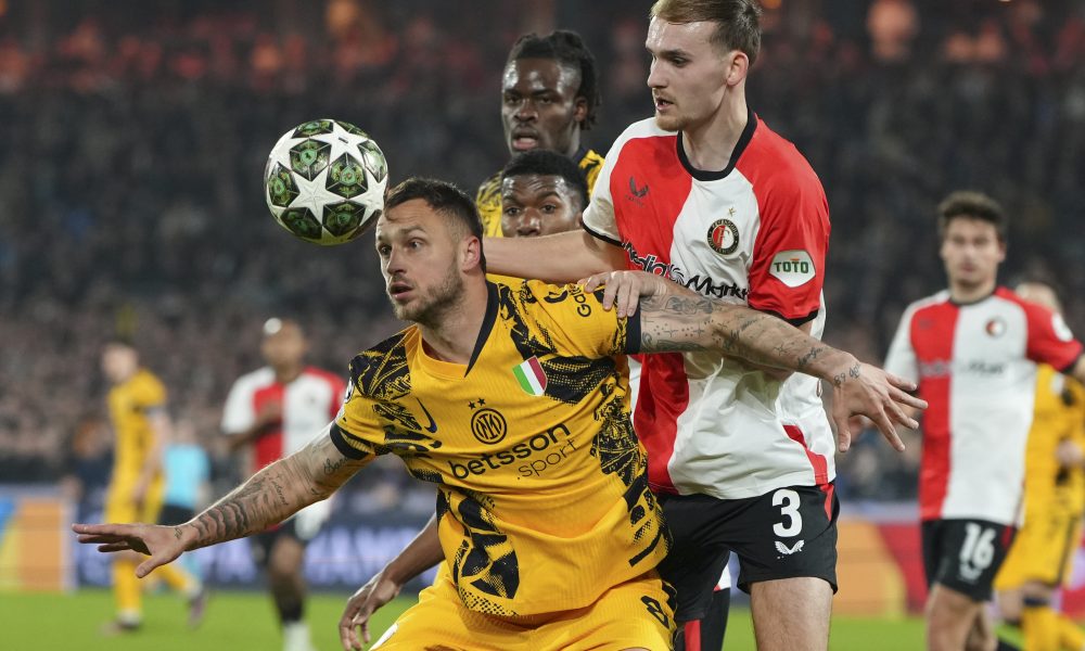 LIGA ŠAMPIONA Inter na dobrom putu ka četvrtfinalu! Tiram i Martinez srušili Fejenord (VIDEO)