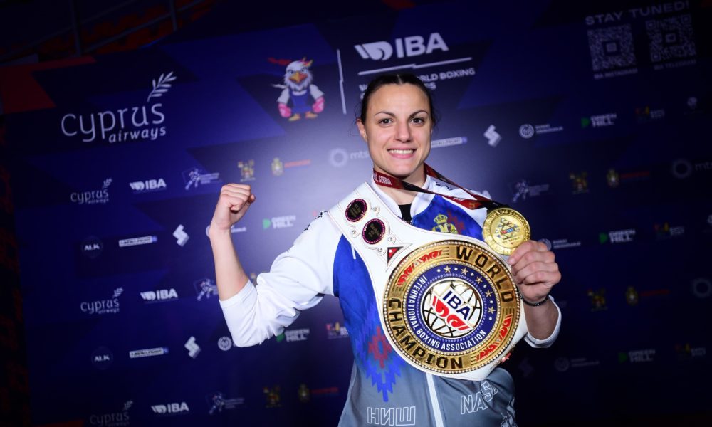 Od ostavljene bebe u porodilištu, do šampionke sveta u boksu