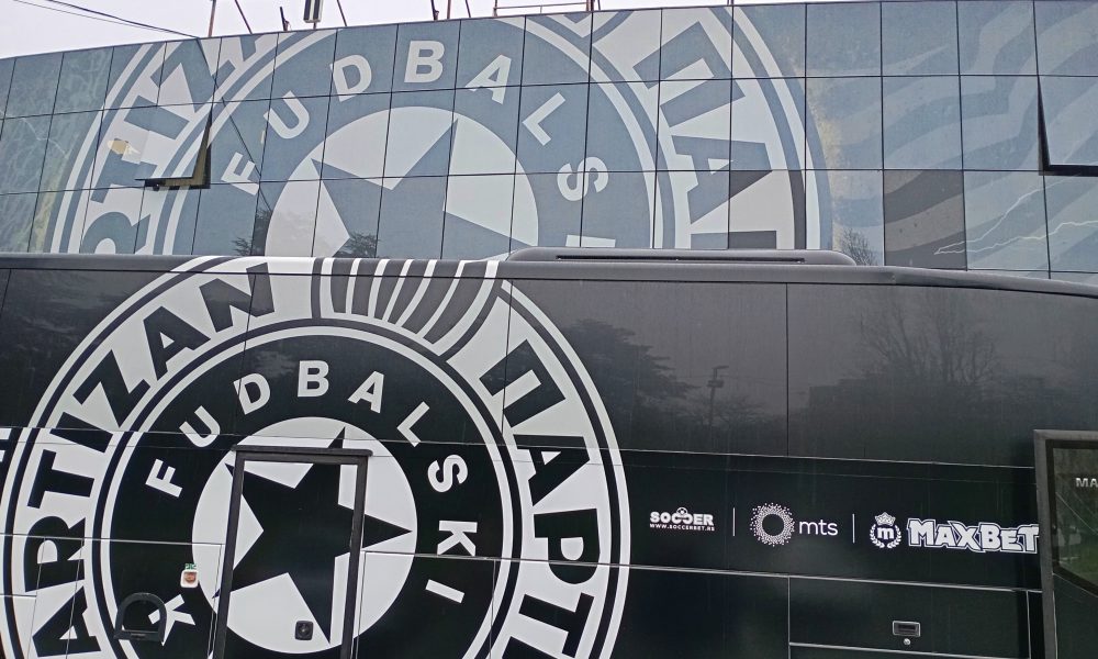 Sitnim koracima napred – Partizan rebrendirao klupski autobus