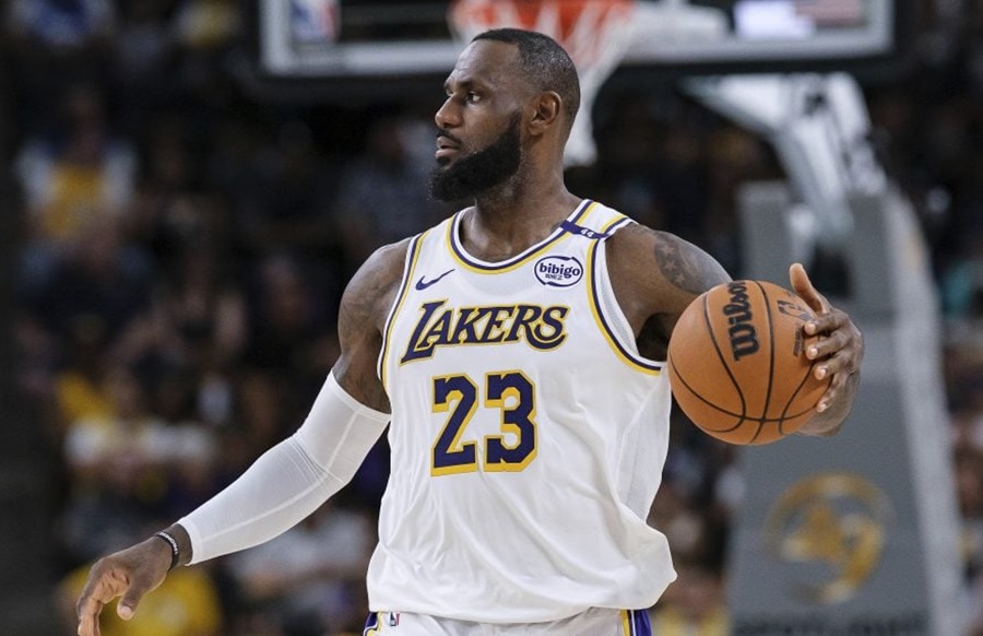 LEBRON ZAPRETIO KRITIČARU: Poslednji put ti kažem, ostavi mog sina na miru! (VIDEO)