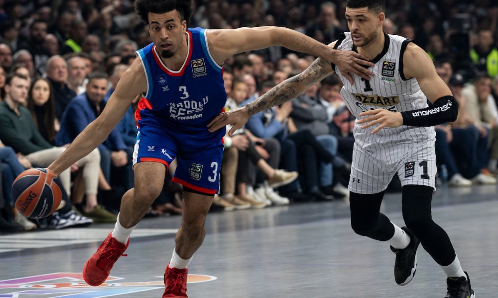 Raspad sistema! Efes ubedljivo vodi na poluvremenu