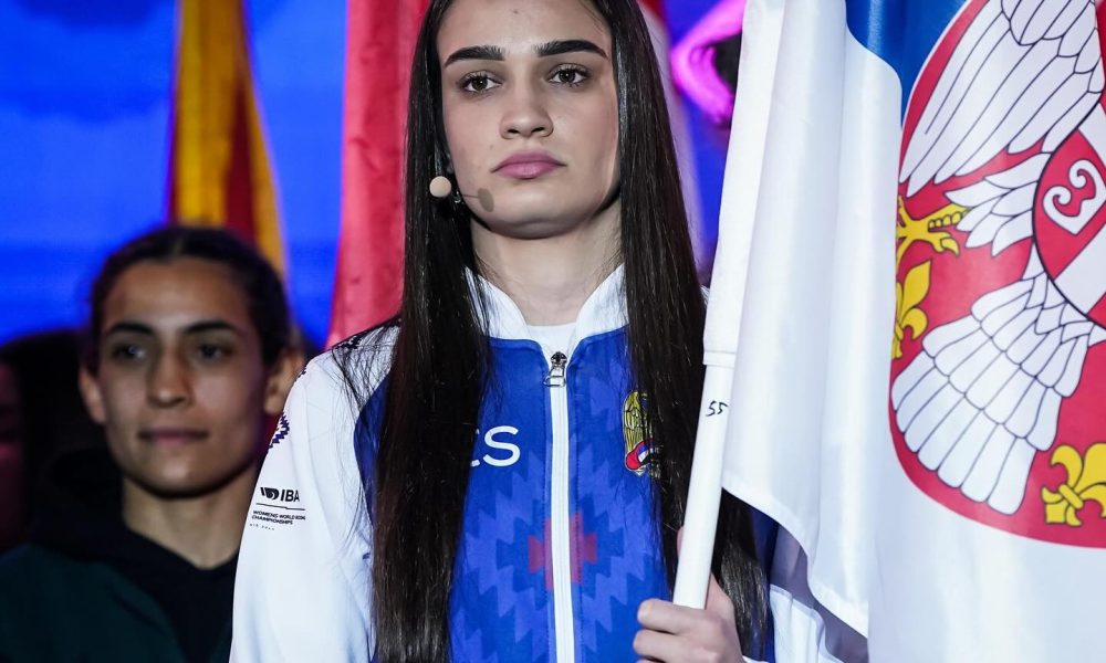 Sara Ćirković boksuje za profesionalnu šampionku sveta