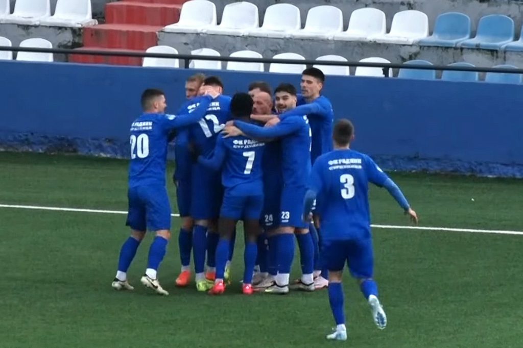 Fudbaleri Radnika na jednom od prethodnih mečeva (Foto: Prva liga Srbije / Jutjub, printskrin)