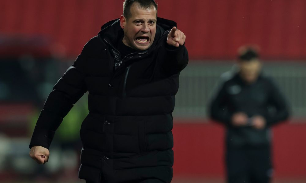 Komedija! Lalatović čupao kosu! Komičan autogol Budućnosti u velikom derbiju (VIDEO)