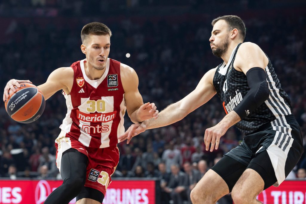 Fenomenalan početak Zvezde! Kenanova trojka uz zvuk sirene za „+17“