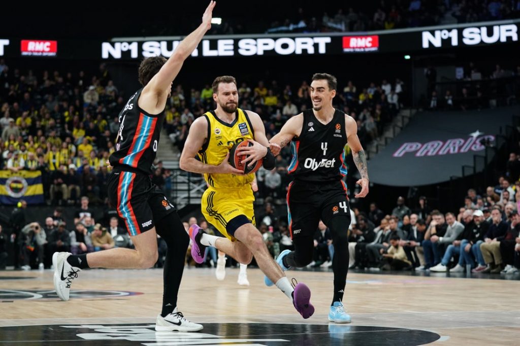 EVROLIGA Fenerbahče odigrao za sebe, ali i za večite! Gudurić pogodio kada je bilo najvažnije