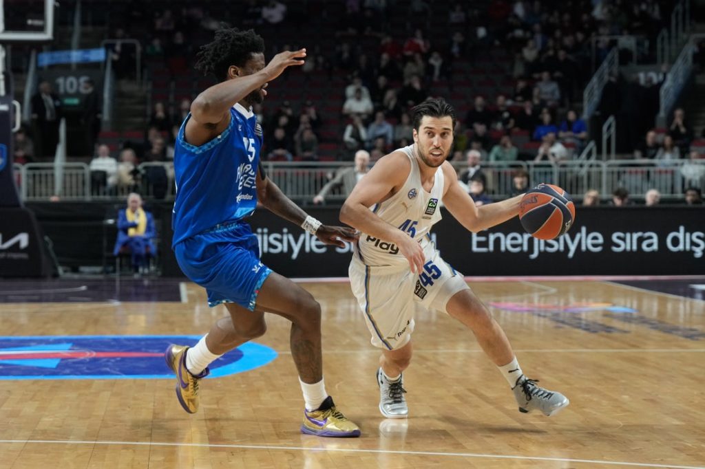 Makabi pretio, ali nije odigrao za Partizan!
