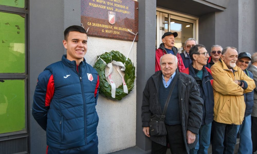 VOŠA PROSLAVILA 111. ROĐENDAN Postavljen venac na mestu osnivanja! Veterani podsetili na bogatu istoriju kluba (FOTO)