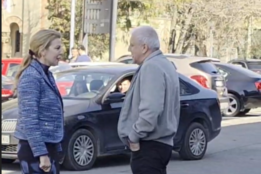 SUSRET NA PARKINGU U HUMSKOJ Crno-beli se spremali za put, a onda je Obradović dobio podršku iz fudbalskog kluba (VIDEO)