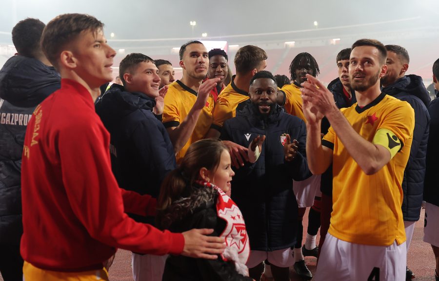 Fudbaleri Zvezde slave pobedu nad Spartakom (Foto: Starsport)