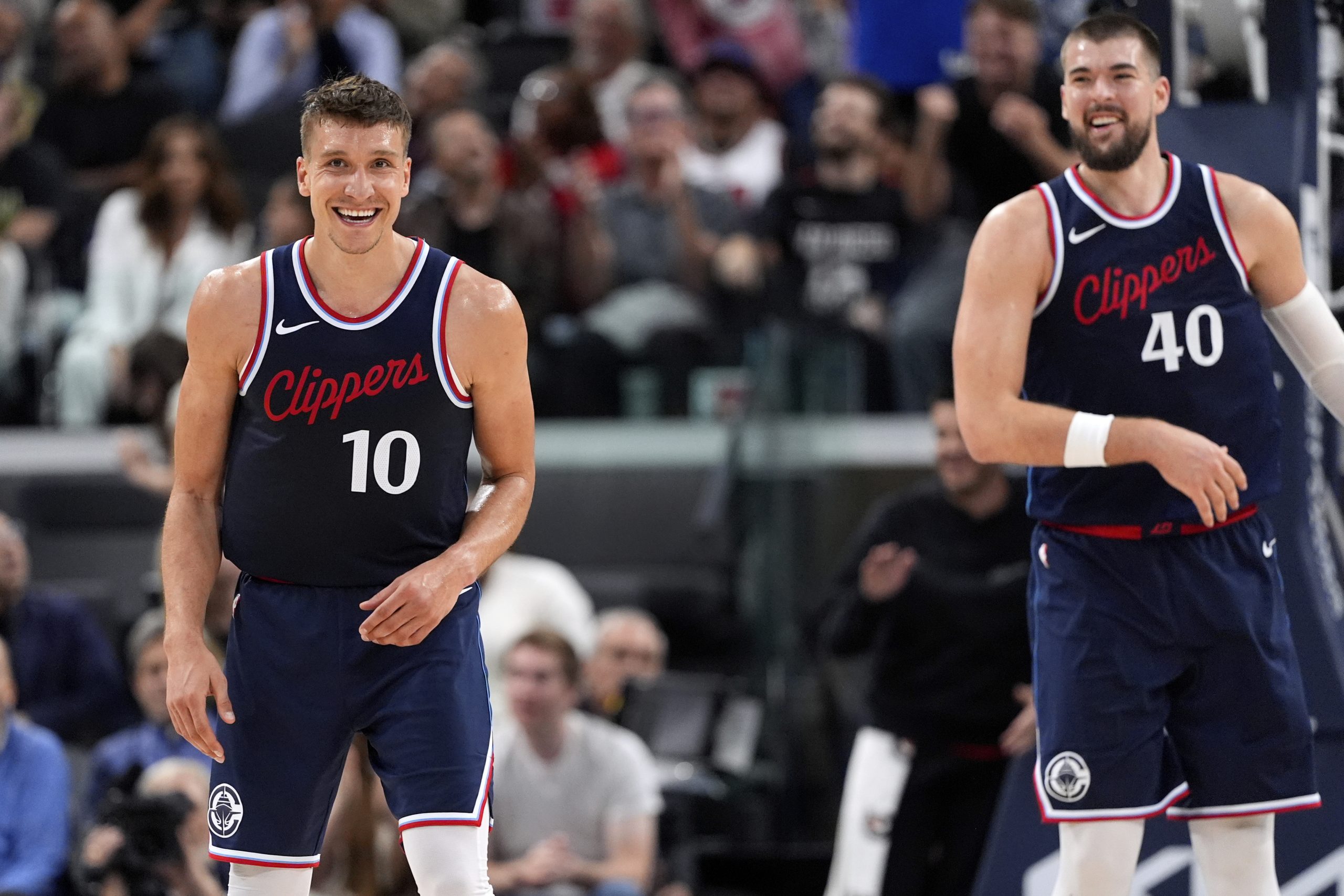 Bogdan Bogdanović i Ivica Zubac u dresu Los Anđeles Klipersa (Foto: Beta/AP)