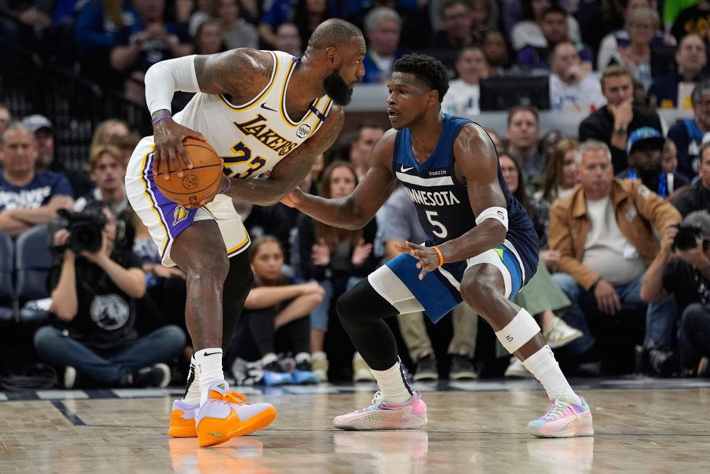 Dončić i Lebron na ivici ispadanja, u istom sosu Orlando i Milvoki