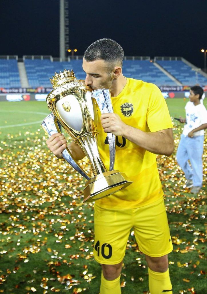 Srpski defanzivac došao do prvog trofeja u Bahreinu (FOTO+VIDEO)