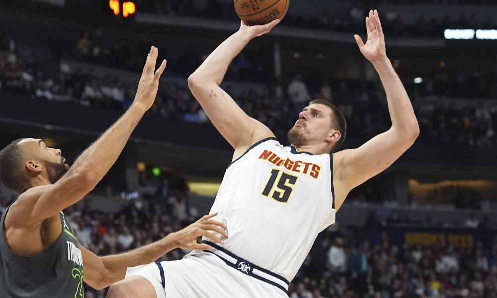 Jokić ubacio 61 poen, ali Denver srušen u poslednjoj sekundi