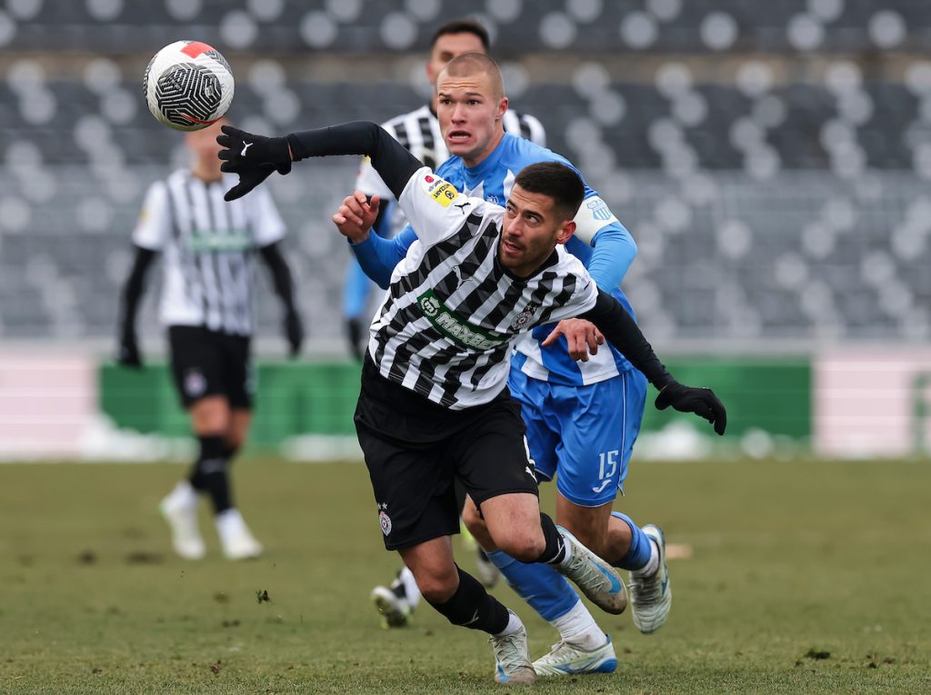 Mali gradski derbi: Za ovih 11 se odlučio Blagojević (SASTAVI)