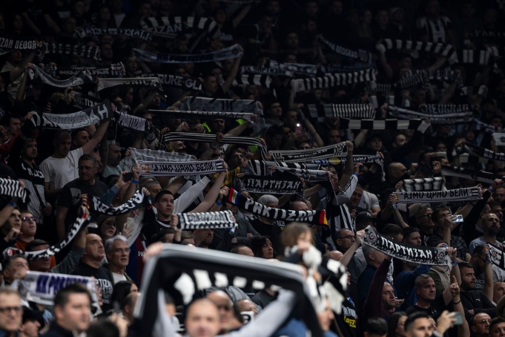 Kakvo priznanje! „Grobari“ skoro da probijaju zvučni zid
