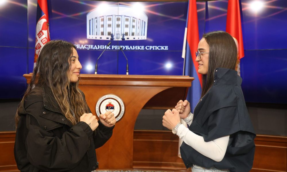 Održana konferencija u Banja Luci – Sara Ćirković: Ponosna sam što sam Srpkinja!