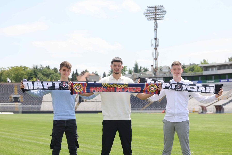 Partizan potpisao jedan profesionalni i dva stipendijska ugovora