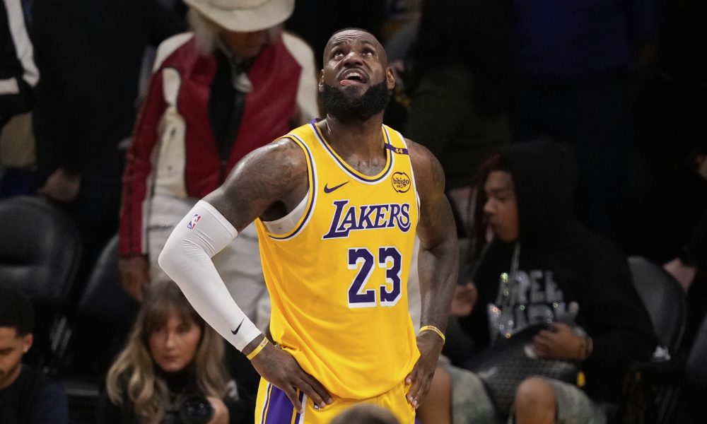 Lejksersi su ispali, a Lebron odigrao poslednji meč u karijeri?