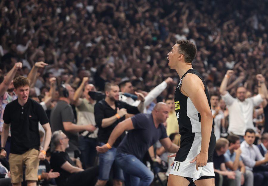 Dante Eksum u dresu Partizana (Foto: Starsport)